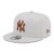 Casquettes - New Era League Essential New York Yankes 9fifty (cream)