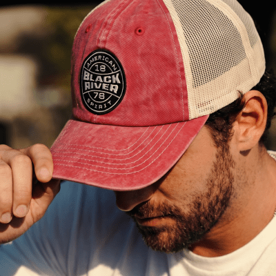 Casquette - Black River Knoxville Washed Trucker (rouge/crème)