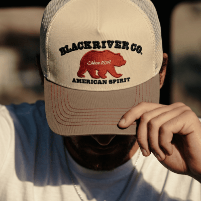 Casquette - Black River Bear Trucker (crème/beige)