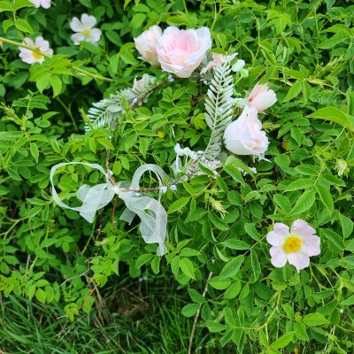 Couronne de fleurs - Gårda Sireli Flowerband (multicolore)