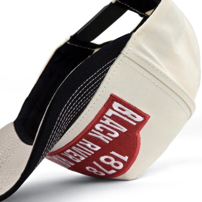 Casquette - Black River Louisville Cotton Snapback (blanc cassé/noir)