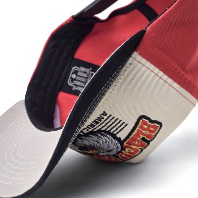 Casquette - Black River Falcon Trucker (crème/rouge/noir)
