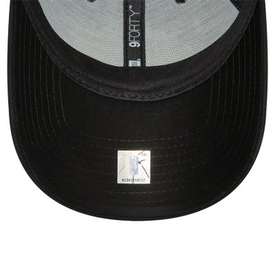 Casquettes - New Era Metallic Badge 940 Los Angeles Lakers (noir)